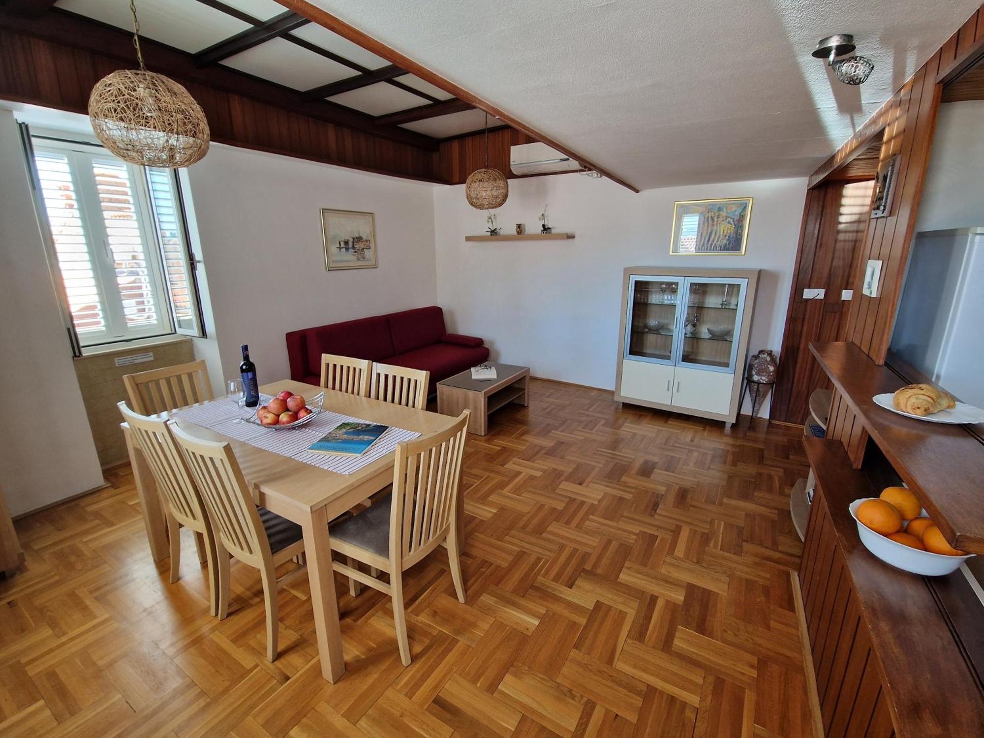 Apartamento Karla Old Town *